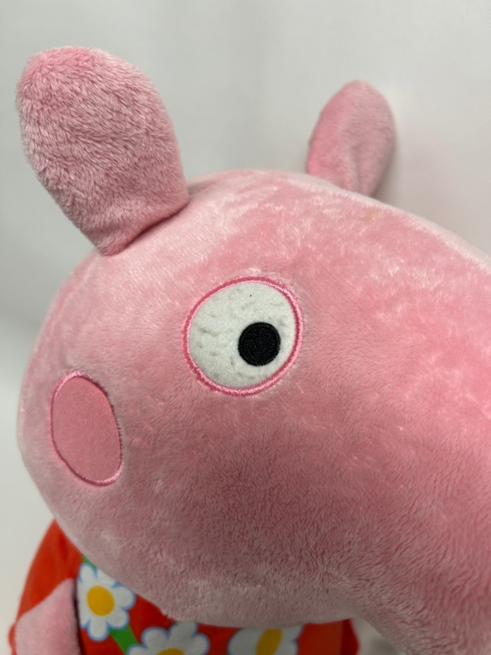 Hasbro Peppa Pig Jumbo Plush 24” Stuffed Animal Floral Dress 2021 Large Toy - Picture 2 of 6